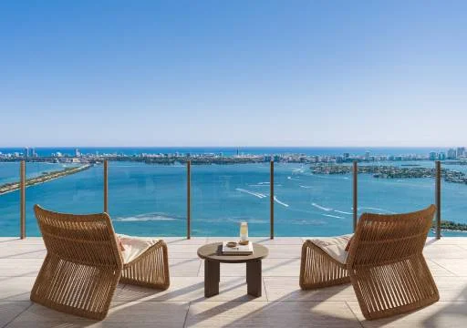 VILLA MEZZO EAST 02B 1