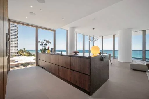 Residnece B South Unit 16B 13