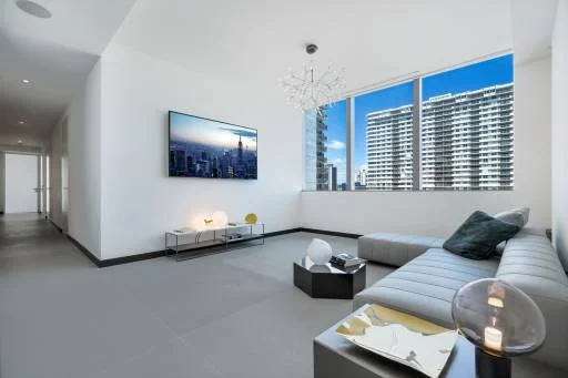 Residnece B South Unit 16B 6