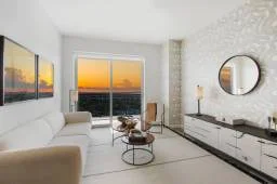 Cover Home 13