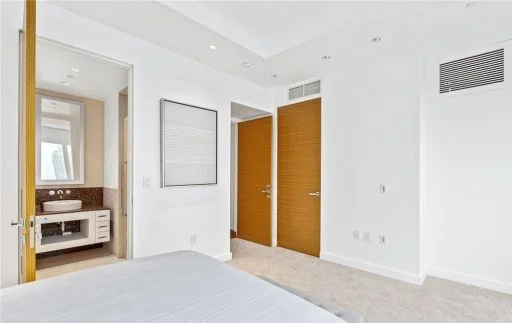 2904 at Waldorf Astoria 29