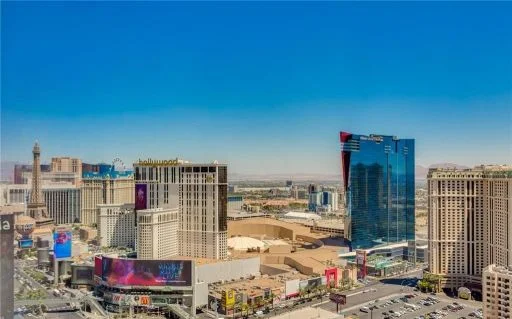 2904 at Waldorf Astoria 35