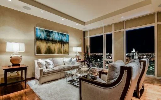 4002 At Waldorf Astoria 8