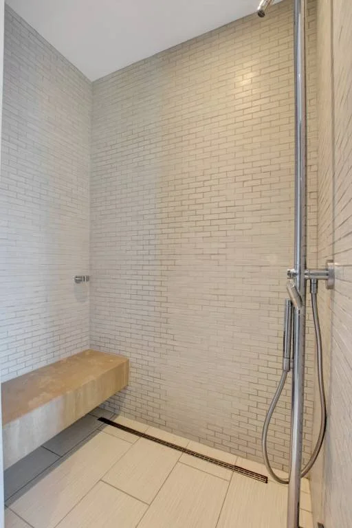 2708 at Waldorf Astoria 24