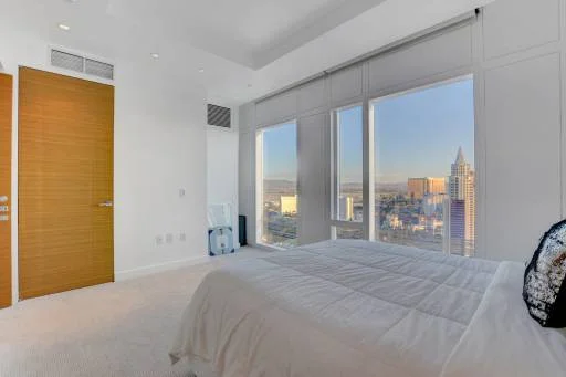 2708 at Waldorf Astoria 28