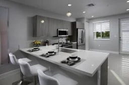 Cover Home 4