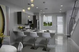 Cover Home 5