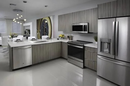 LandMark Condo 10220 7